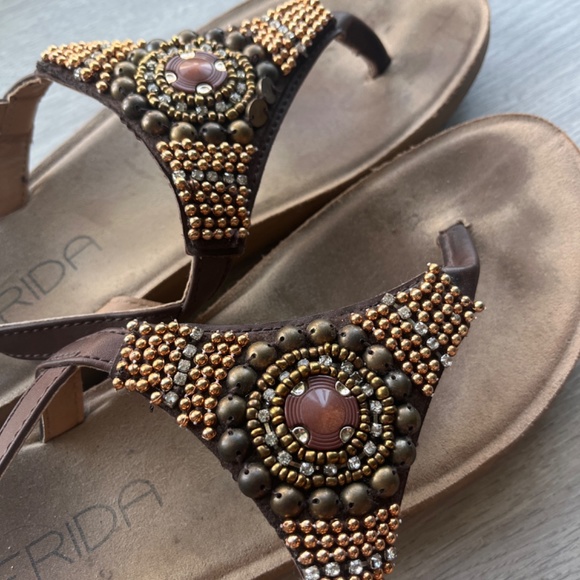 Sandals - Picture 2 of 3